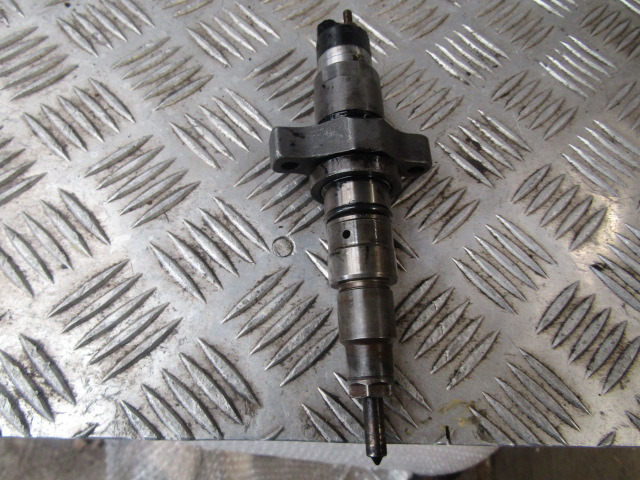 DAF LF 45 EURO 3 INJECTORS (SET OF 4) P/NO 0445120007 - Préparation du carburant pour Camion: photos 3 DAF LF 45 EURO 3 INJECTORS (SET OF 4) P/NO 0445120007 - Préparation du carburant pour Camion: photos 3