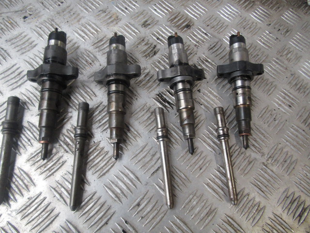 DAF LF 45 EURO 3 INJECTORS (SET OF 4) P/NO 0445120007 - Préparation du carburant pour Camion: photos 2 DAF LF 45 EURO 3 INJECTORS (SET OF 4) P/NO 0445120007 - Préparation du carburant pour Camion: photos 2