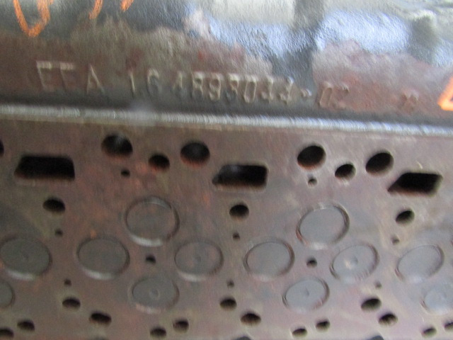 DAF LF 55 220/250 CYLINDER HEAD P/NO 4893044 / 140993 - Moteur et pièces pour Camion: photos 3 DAF LF 55 220/250 CYLINDER HEAD P/NO 4893044 / 140993 - Moteur et pièces pour Camion: photos 3