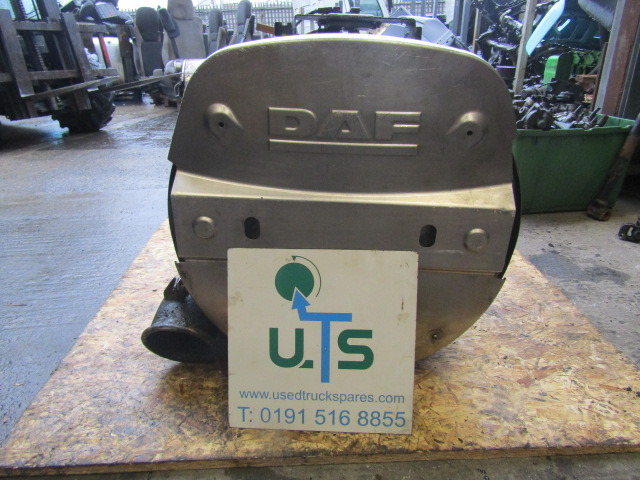 DAF XF 105 EXHAUST DPF/CAT EURO 5 SPEC P/NO 1747245 - Système d'échappement pour Camion: photos 1 DAF XF 105 EXHAUST DPF/CAT EURO 5 SPEC P/NO 1747245 - Système d'échappement pour Camion: photos 1