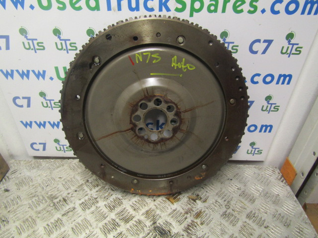 ISUZU N75 4HK1 EURO 5 FLYWHEEL AUTO GEARBOX - Volant moteur pour Camion: photos 2 ISUZU N75 4HK1 EURO 5 FLYWHEEL AUTO GEARBOX - Volant moteur pour Camion: photos 2