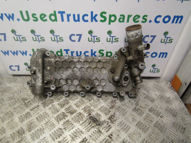ISUZU N75 4HK1 EURO 5 OIL COOLER & HOUSING - Moteur et pièces pour Camion: photos 1 ISUZU N75 4HK1 EURO 5 OIL COOLER & HOUSING - Moteur et pièces pour Camion: photos 1