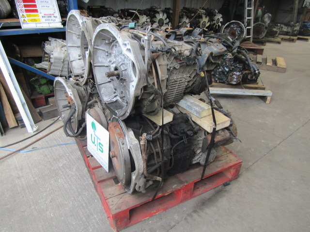 ISUZU N75/NQR EASYSHIFT AUTOMATIC GEARBOXES - Filtre de boîte de vitesse pour Camion: photos 1 ISUZU N75/NQR EASYSHIFT AUTOMATIC GEARBOXES - Filtre de boîte de vitesse pour Camion: photos 1