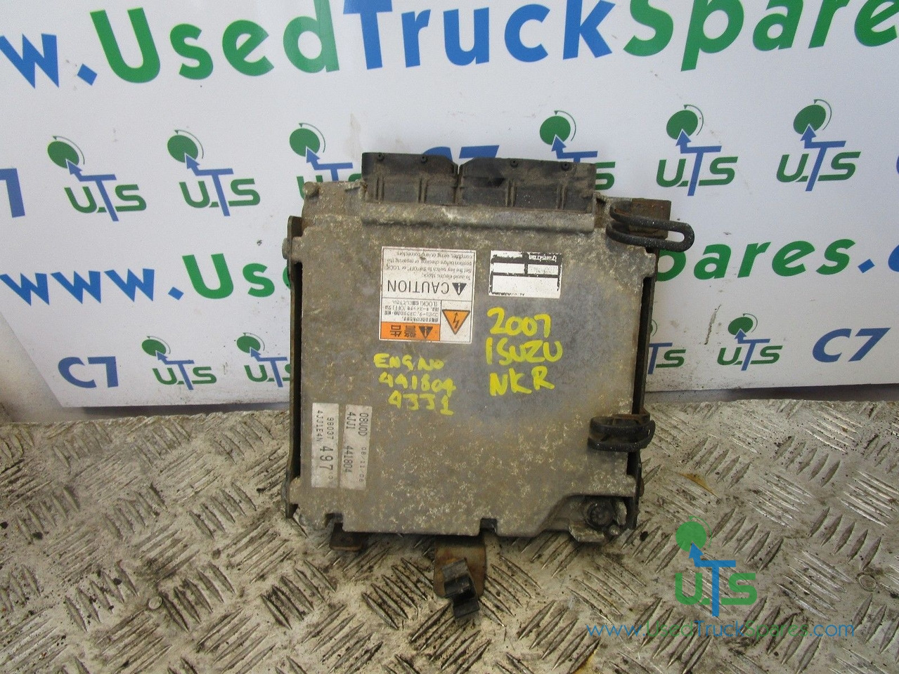 ISUZU NKR (4JJ1) ENGINE ECU P/NO 441804/98037 - Bloc de gestion pour Camion: photos 1 ISUZU NKR (4JJ1) ENGINE ECU P/NO 441804/98037 - Bloc de gestion pour Camion: photos 1