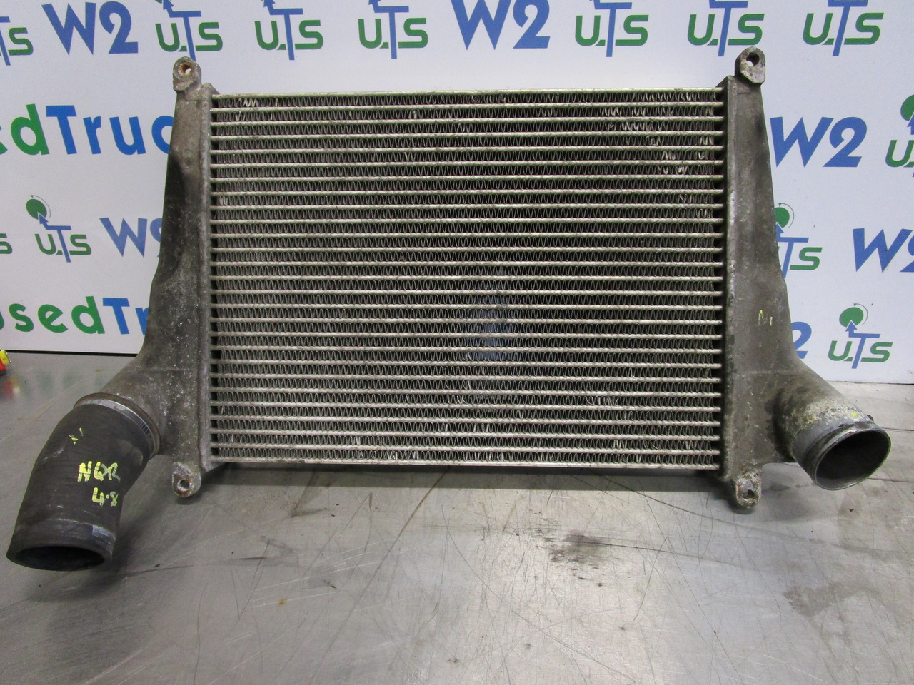 ISUZU NQR 4.8 INTERCOOLER - Radiateur pour Camion: photos 1 ISUZU NQR 4.8 INTERCOOLER - Radiateur pour Camion: photos 1
