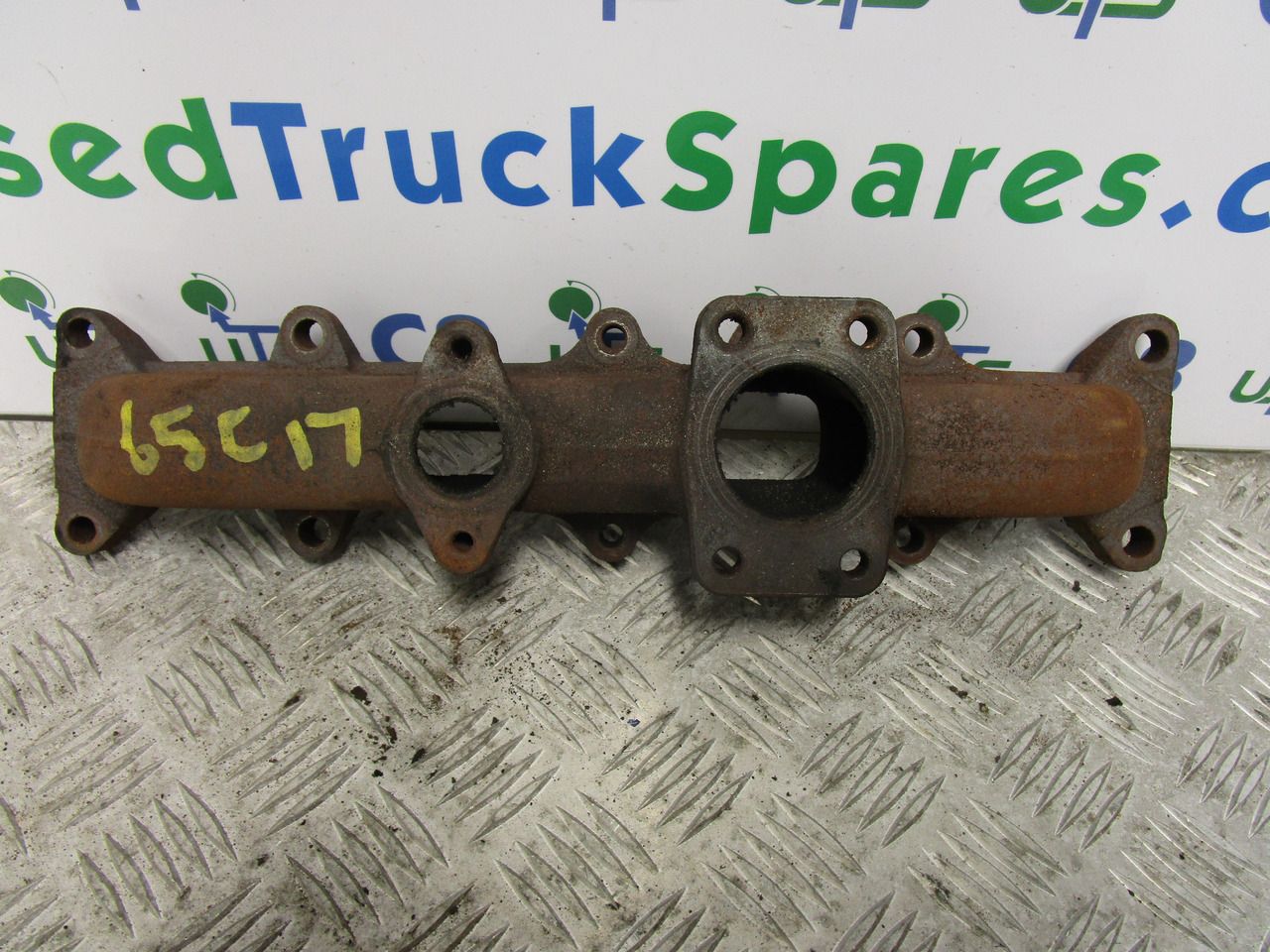 IVECO DAILY 3.0 EXHAUST MANIFOLD P/NO 50433559 - Système d'échappement pour Camion: photos 1 IVECO DAILY 3.0 EXHAUST MANIFOLD P/NO 50433559 - Système d'échappement pour Camion: photos 1