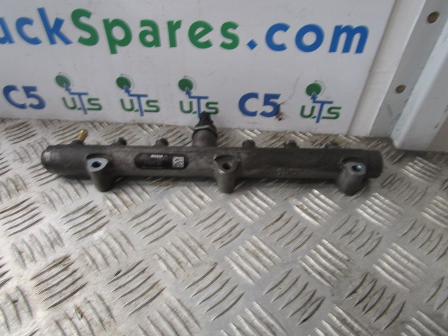 MAN TGL DO834 LFL54 BOSCH FUEL RAIL P/NO 0445224033 - Moteur et pièces pour Camion: photos 1 MAN TGL DO834 LFL54 BOSCH FUEL RAIL P/NO 0445224033 - Moteur et pièces pour Camion: photos 1