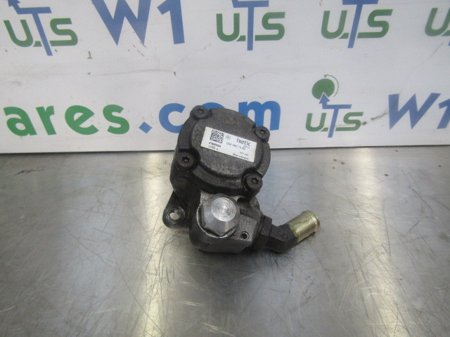 MERCEDES 1829 OM906 EURO 5 POWER STEERING PUMP 0024601580 - Commande de gouvernail pour Camion: photos 1 MERCEDES 1829 OM906 EURO 5 POWER STEERING PUMP 0024601580 - Commande de gouvernail pour Camion: photos 1