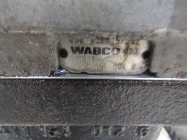 MERCEDES 1829 OM906 EURO 5 WABCO COMPRESSOR 4111540040 - Moteur et pièces pour Camion: photos 5 MERCEDES 1829 OM906 EURO 5 WABCO COMPRESSOR 4111540040 - Moteur et pièces pour Camion: photos 5