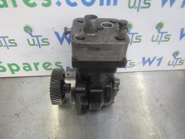 MERCEDES 1829 OM906 EURO 5 WABCO COMPRESSOR 4111540040 - Moteur et pièces pour Camion: photos 2 MERCEDES 1829 OM906 EURO 5 WABCO COMPRESSOR 4111540040 - Moteur et pièces pour Camion: photos 2