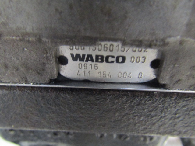 MERCEDES 1829 OM906 EURO 5 WABCO COMPRESSOR 4111540040 - Moteur et pièces pour Camion: photos 1 MERCEDES 1829 OM906 EURO 5 WABCO COMPRESSOR 4111540040 - Moteur et pièces pour Camion: photos 1