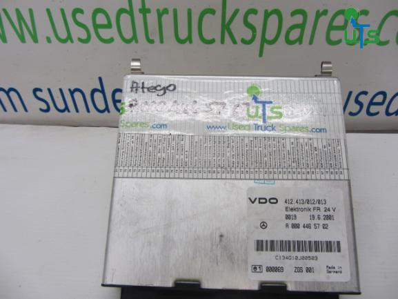 MERCEDES ATEGO FMR UNIT ECU P/N A000 446 5702 - Bloc de gestion pour Camion: photos 1 MERCEDES ATEGO FMR UNIT ECU P/N A000 446 5702 - Bloc de gestion pour Camion: photos 1