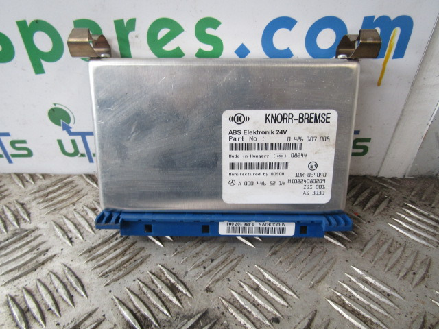 MERCEDES AXOR ABS ECU P/NO A000 446 52 14 - Bloc de gestion pour Camion: photos 1 MERCEDES AXOR ABS ECU P/NO A000 446 52 14 - Bloc de gestion pour Camion: photos 1