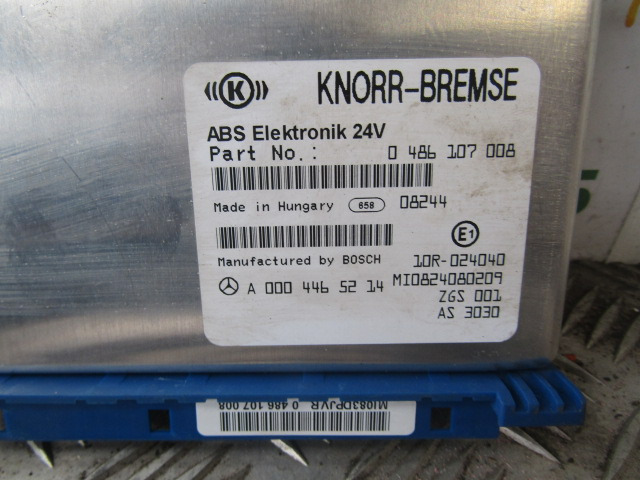 MERCEDES AXOR ABS ECU P/NO A000 446 52 14 - Bloc de gestion pour Camion: photos 2 MERCEDES AXOR ABS ECU P/NO A000 446 52 14 - Bloc de gestion pour Camion: photos 2