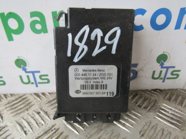 MERCEDES AXOR CONTROL UNIT P/NO 0004461124/ZGS 001 - Bloc de gestion pour Camion: photos 1 MERCEDES AXOR CONTROL UNIT P/NO 0004461124/ZGS 001 - Bloc de gestion pour Camion: photos 1