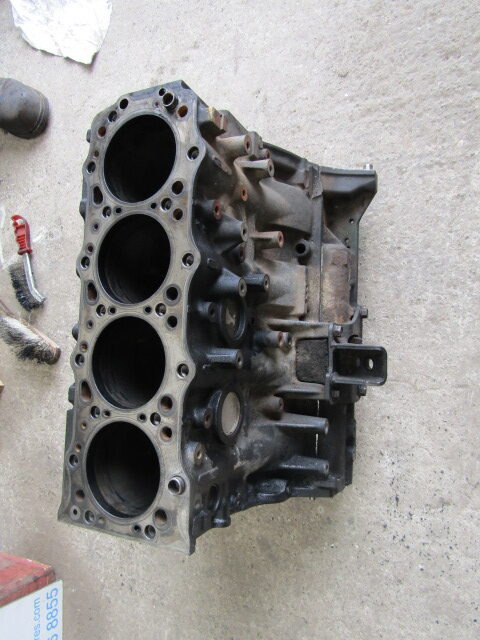 MITSUBISHI 4M42 STD BLOCK - Moteur et pièces pour Camion: photos 5 MITSUBISHI 4M42 STD BLOCK - Moteur et pièces pour Camion: photos 5