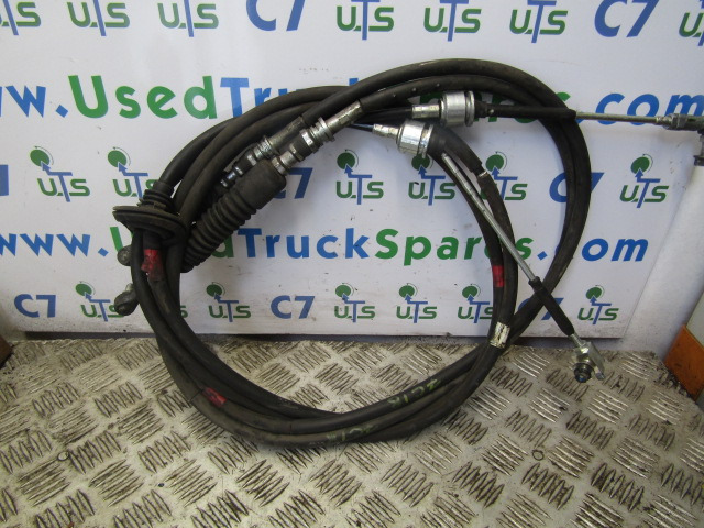 MITSUBISHI FUSO GEARCHANGE CABLES (2) FOR 6 SPEED ZF65 420 GEARBOX - Cabine et intérieur pour Camion: photos 1 MITSUBISHI FUSO GEARCHANGE CABLES (2) FOR 6 SPEED ZF65 420 GEARBOX - Cabine et intérieur pour Camion: photos 1