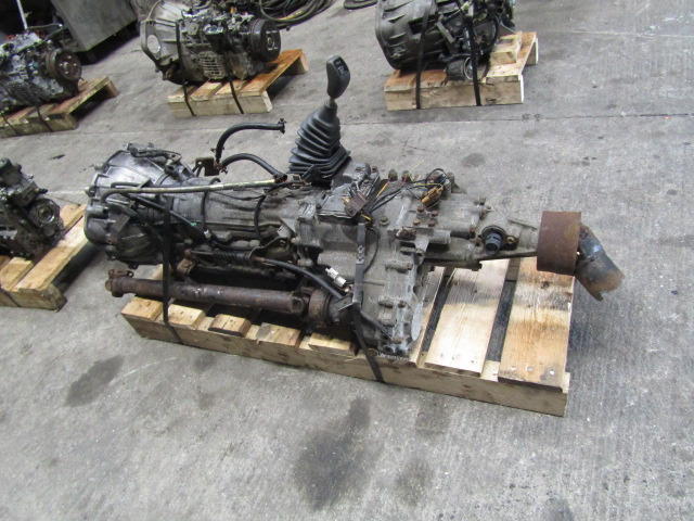 MITSUBISHI PAJERO / SHOGUN 2.8 AUTOMATIC GEARBOX - Boîte de vitesse pour Véhicule utilitaire: photos 4 MITSUBISHI PAJERO / SHOGUN 2.8 AUTOMATIC GEARBOX - Boîte de vitesse pour Véhicule utilitaire: photos 4