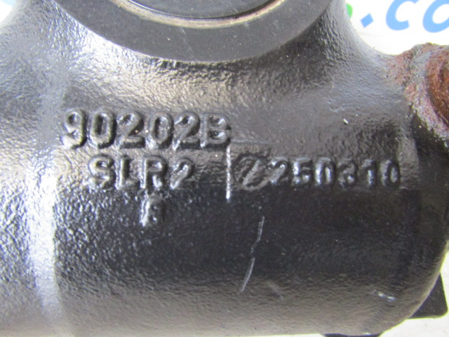 RENAULT MIDLUM 160/180 DXI 7.5 TON STEERING BOX P/NO 90202B SLR2250310 - Commande de gouvernail pour Camion: photos 2 RENAULT MIDLUM 160/180 DXI 7.5 TON STEERING BOX P/NO 90202B SLR2250310 - Commande de gouvernail pour Camion: photos 2