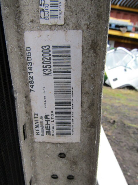 RENAULT MIDLUM DXI 180 RADIATOR P/NO M5422001 - Radiateur pour Camion: photos 3 RENAULT MIDLUM DXI 180 RADIATOR P/NO M5422001 - Radiateur pour Camion: photos 3