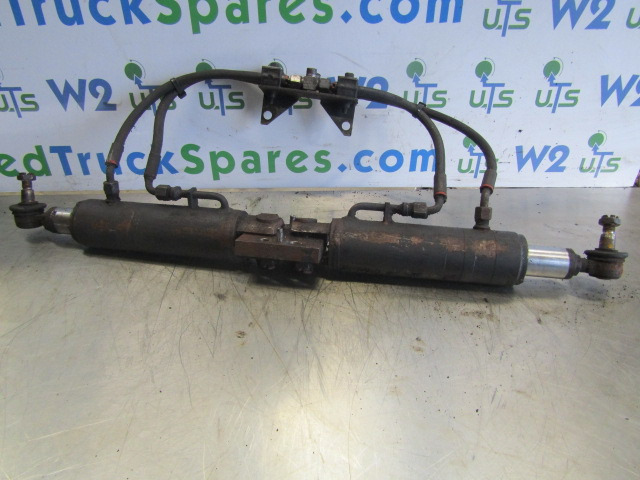 SCHMIDT SWINGO 2015 EURO 6 REAR POWER STEERING RAM COMPLETE - Commande de gouvernail pour Camion: photos 1 SCHMIDT SWINGO 2015 EURO 6 REAR POWER STEERING RAM COMPLETE - Commande de gouvernail pour Camion: photos 1