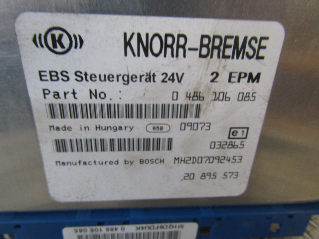 VOLVO FE EBS ECU P/NO 0486106 085 - Bloc de gestion pour Camion: photos 2 VOLVO FE EBS ECU P/NO 0486106 085 - Bloc de gestion pour Camion: photos 2