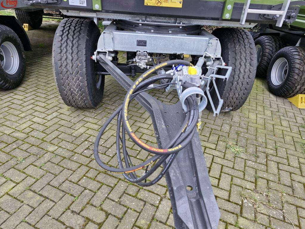 Fliegl DK 160 FOX - Benne agricole: photos 2 Fliegl DK 160 FOX - Benne agricole: photos 2