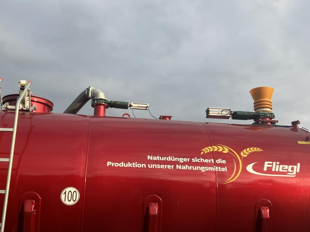 Fliegl STF 27500 TRUCK-LINE - Epandeurs: photos 3 Fliegl STF 27500 TRUCK-LINE - Epandeurs: photos 3