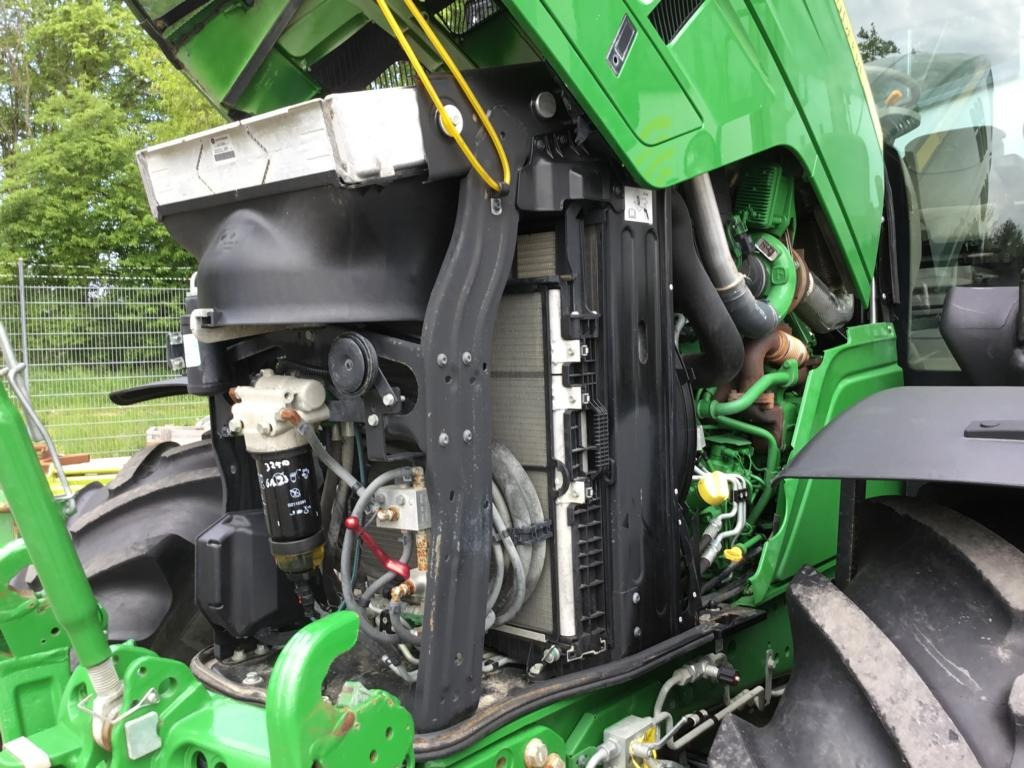 John Deere 6195R - Tracteur agricole: photos 4 John Deere 6195R - Tracteur agricole: photos 4