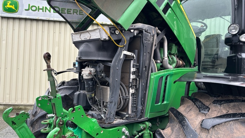 Tracteur agricole John Deere 6230 R: photos 16