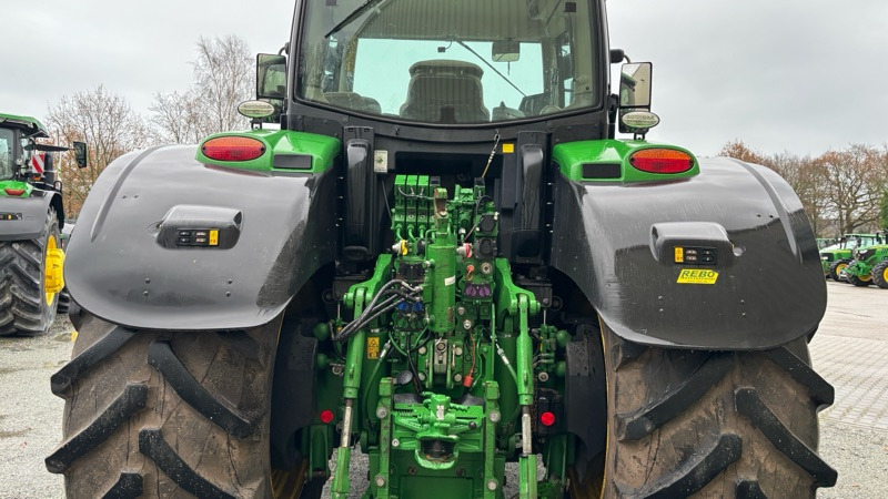 Tracteur agricole John Deere 6230 R: photos 10