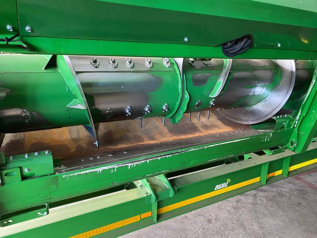John Deere 740 PREMIUM FLOW - 12,20 M - Moissoneuse: photos 3 John Deere 740 PREMIUM FLOW - 12,20 M - Moissoneuse: photos 3
