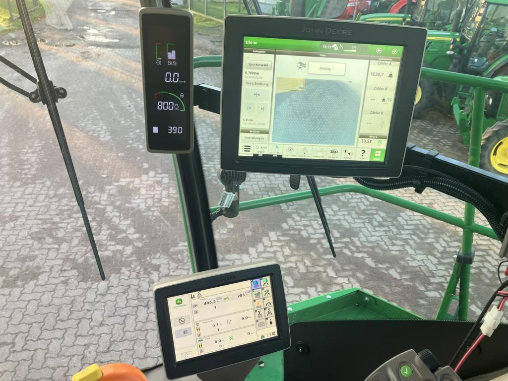 John Deere FELDHÄCKSLER 9900 - Matériel de récolte: photos 5 John Deere FELDHÄCKSLER 9900 - Matériel de récolte: photos 5