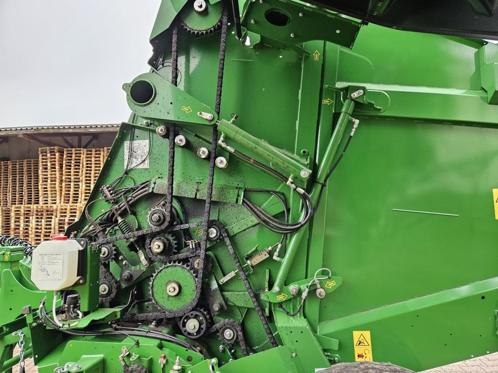 John Deere V461M - PAKET FÜR RUNDBALLENPR - Enrubanneuse: photos 5 John Deere V461M - PAKET FÜR RUNDBALLENPR - Enrubanneuse: photos 5
