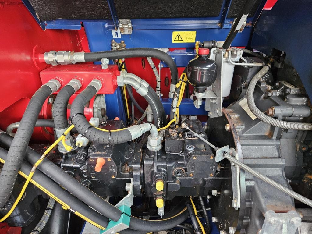 Mayer VM-14 SELBSTFAHRER MONO - Mélangeuse: photos 4 Mayer VM-14 SELBSTFAHRER MONO - Mélangeuse: photos 4