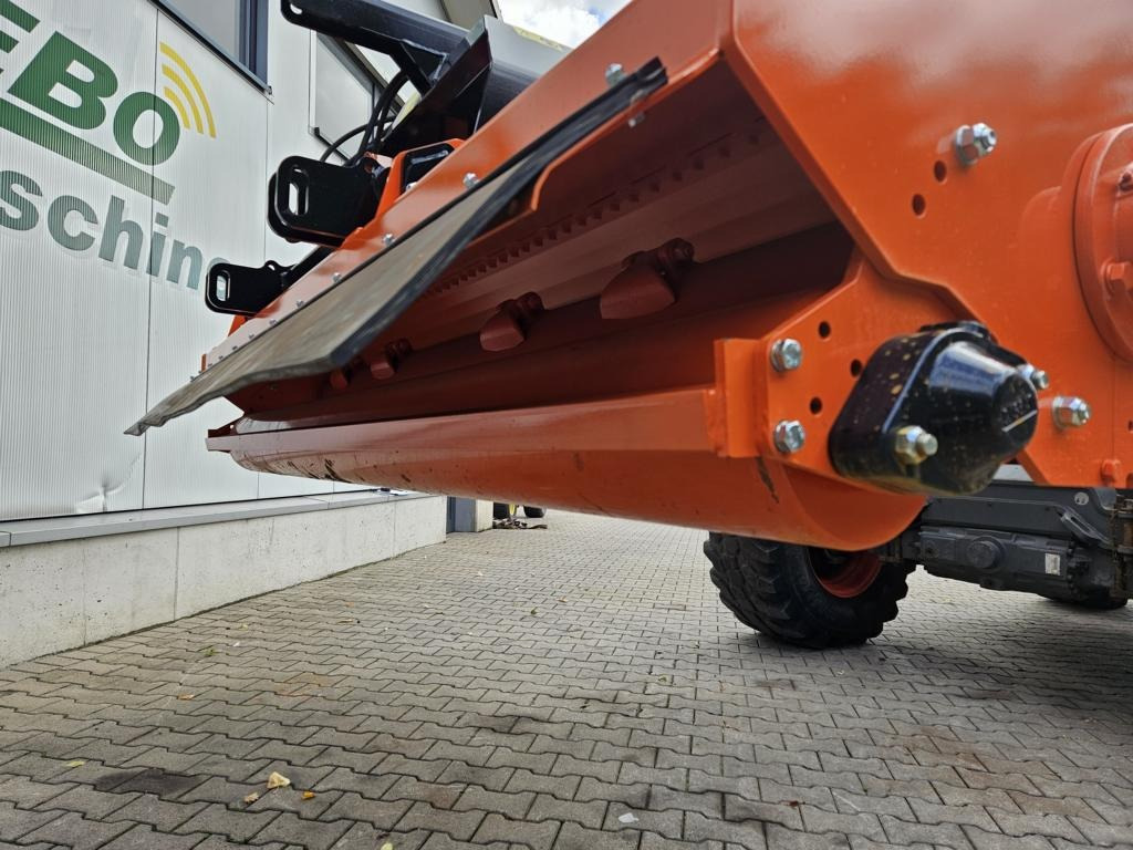 Perfect KM 270 - Broyeur à axe horizontal: photos 4 Perfect KM 270 - Broyeur à axe horizontal: photos 4