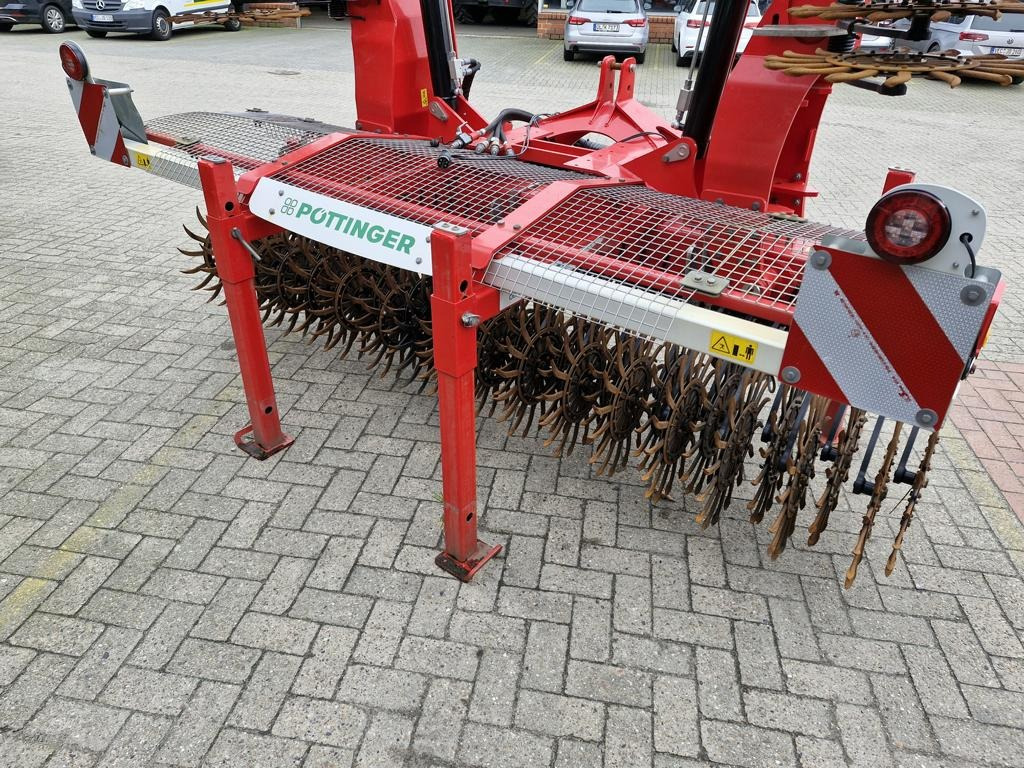 Pöttinger ROTOCARE V 6600 - Outils du sol: photos 2 Pöttinger ROTOCARE V 6600 - Outils du sol: photos 2