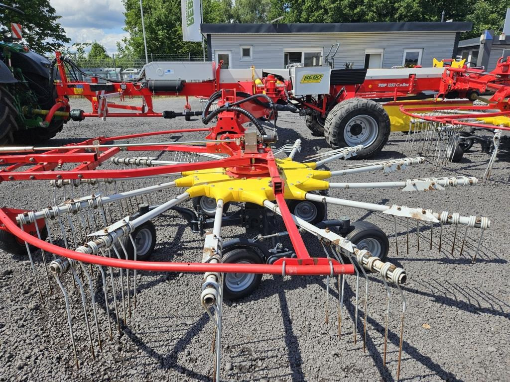 Pöttinger TOP 1252 C S-LINE - Faneuse: photos 3 Pöttinger TOP 1252 C S-LINE - Faneuse: photos 3