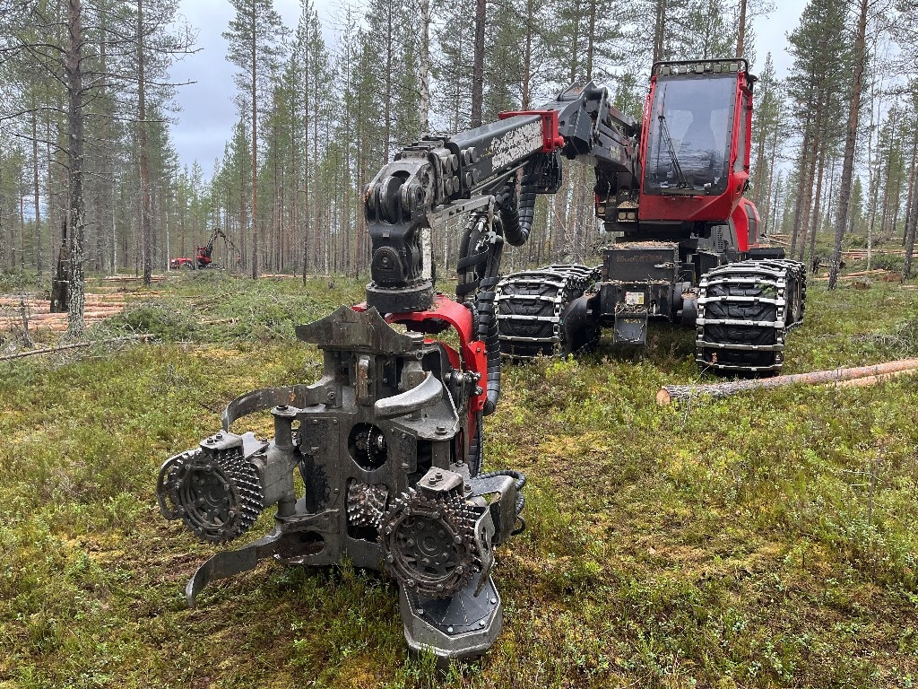 Komatsu 901 XC - Abatteuse: photos 1 Komatsu 901 XC - Abatteuse: photos 1