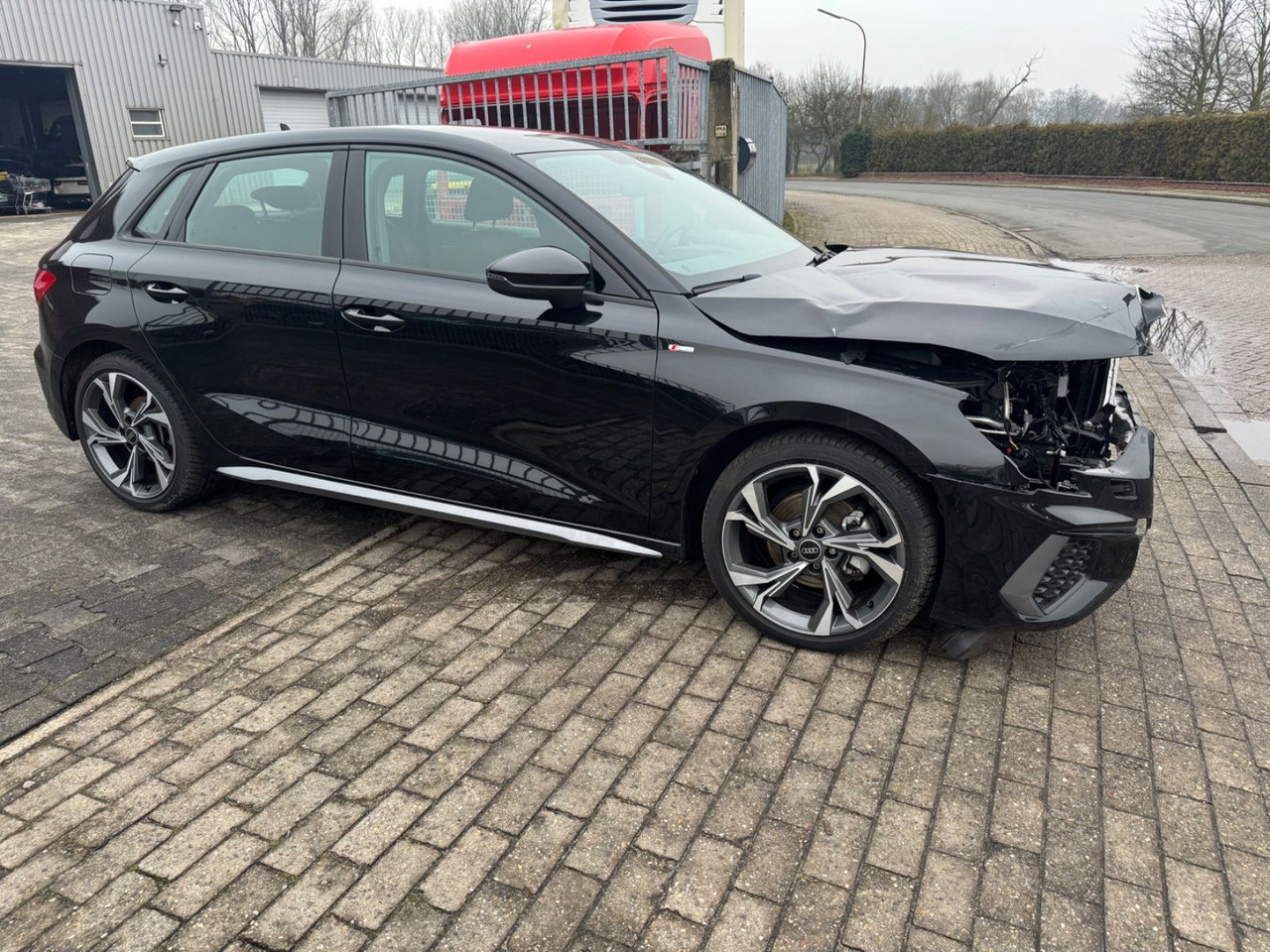 Audi A3 Sportback 35 TDI S line 32.000 KM S-TRONIC Audi A3 Sportback 35 TDI S line 32.000 KM S-TRONIC - Voiture: photos 3 Audi A3 Sportback 35 TDI S line 32.000 KM S-TRONIC Audi A3 Sportback 35 TDI S line 32.000 KM S-TRONIC - Voiture: photos 3