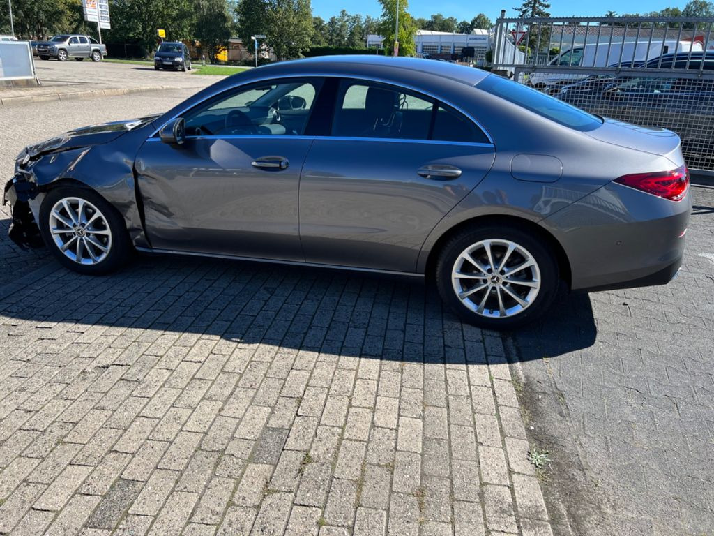 Mercedes-Benz CLA 180 4.500 KM NAVI-LED - Grosse Bildschirm - Voiture: photos 2 Mercedes-Benz CLA 180 4.500 KM NAVI-LED - Grosse Bildschirm - Voiture: photos 2