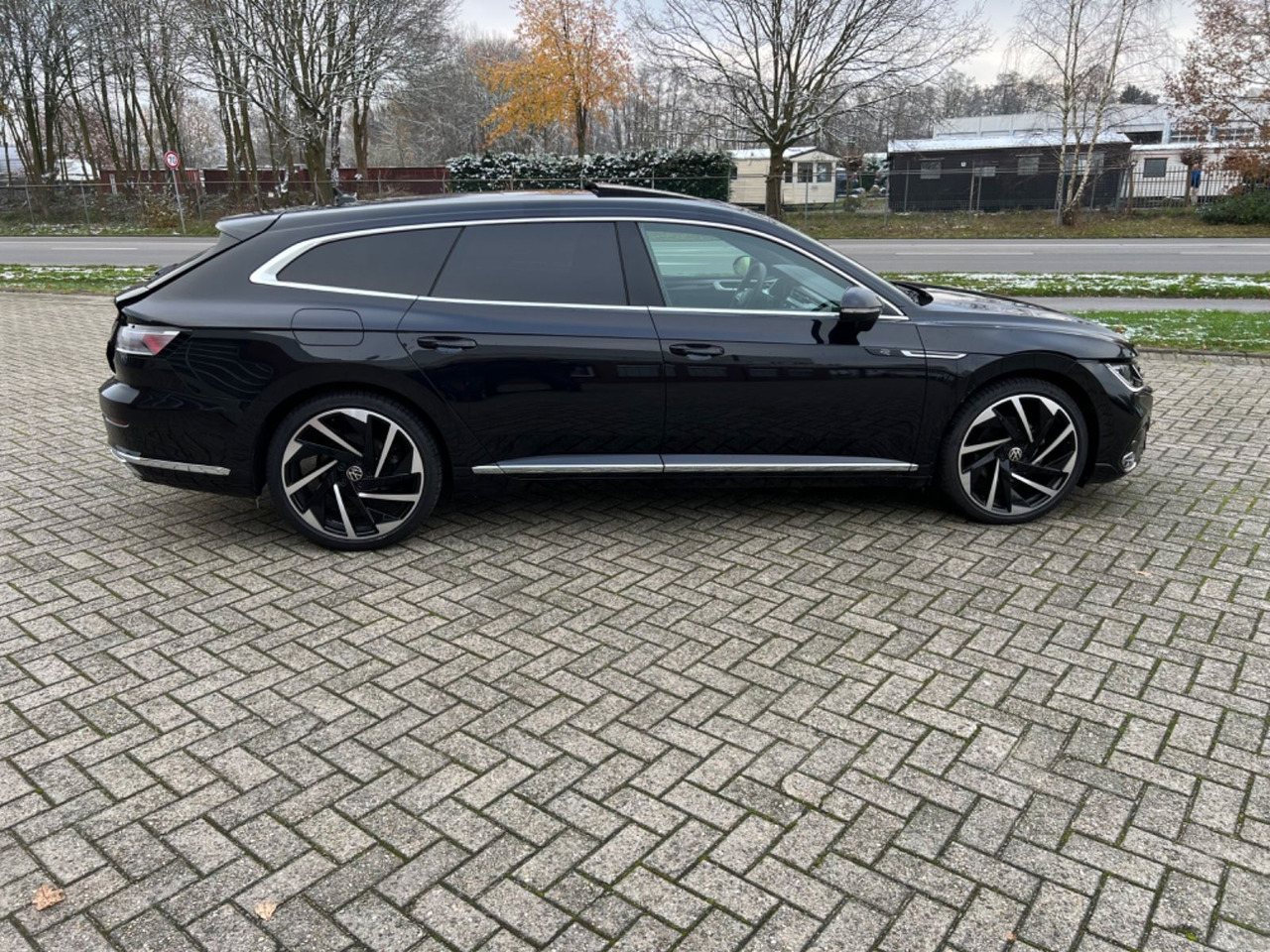 Volkswagen Arteon Shooting Brake R-Line 4Motion - Voiture: photos 4 Volkswagen Arteon Shooting Brake R-Line 4Motion - Voiture: photos 4