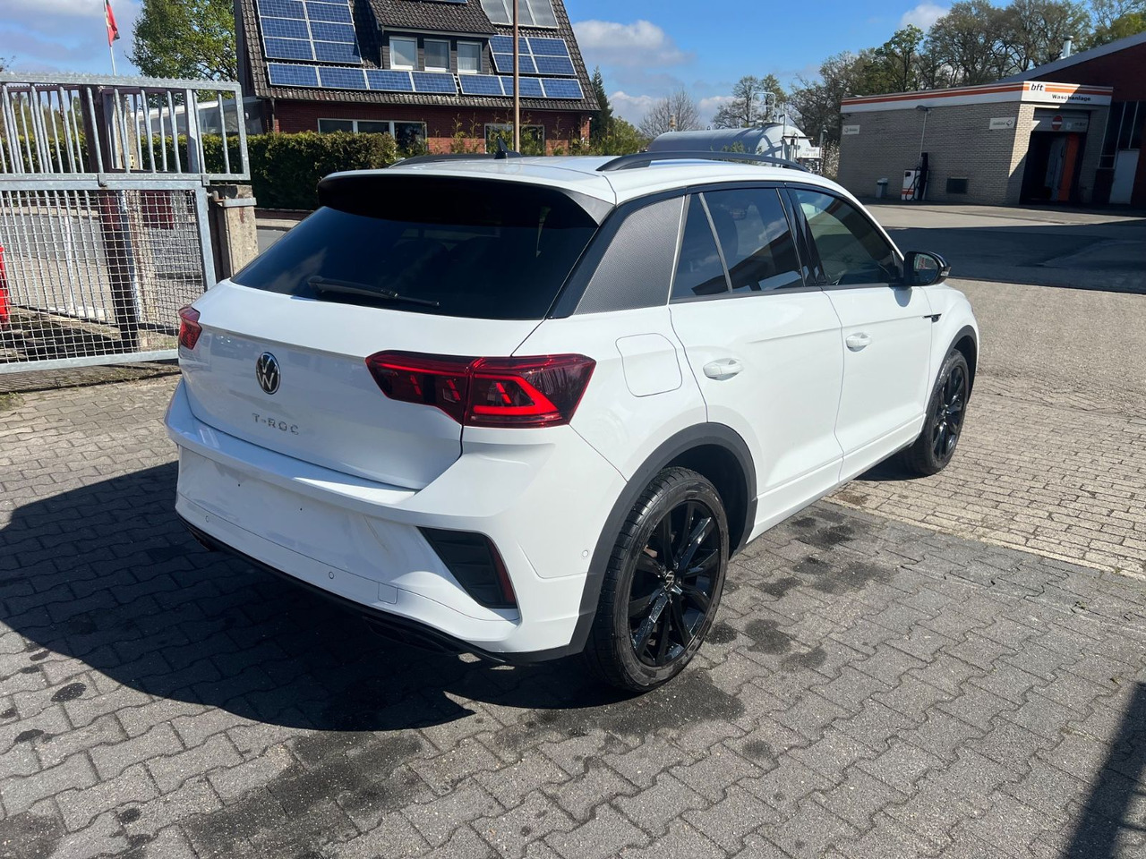 Volkswagen T-Roc R-Line 1.0 TSI Black Edition - Voiture: photos 4 Volkswagen T-Roc R-Line 1.0 TSI Black Edition - Voiture: photos 4