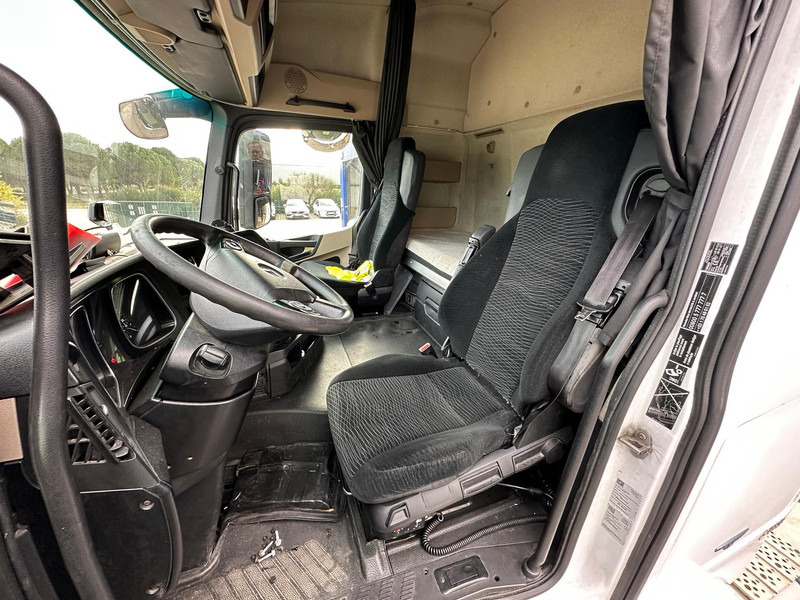 Mercedes-Benz Actros - Tracteur routier: photos 5 Mercedes-Benz Actros - Tracteur routier: photos 5