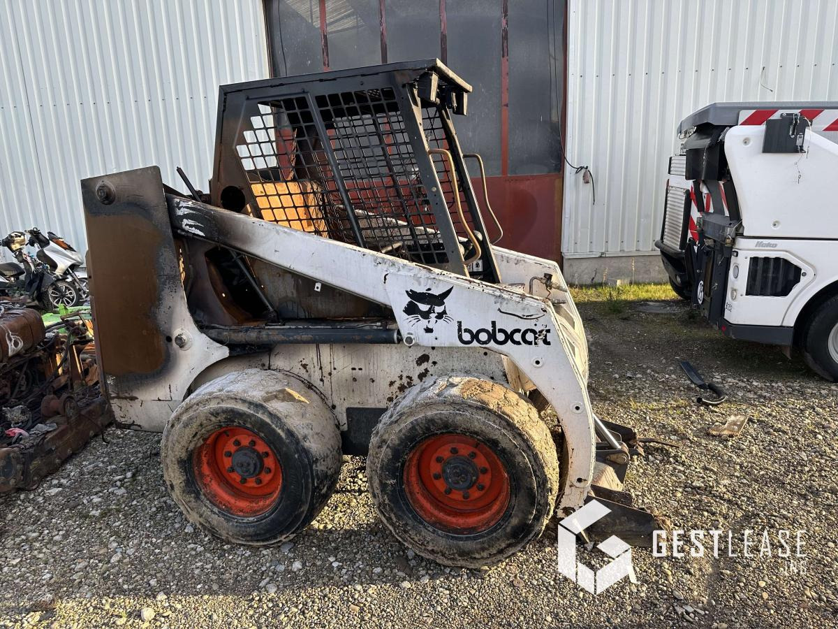 Bobcat 853 - Mini chargeuse: photos 1 Bobcat 853 - Mini chargeuse: photos 1