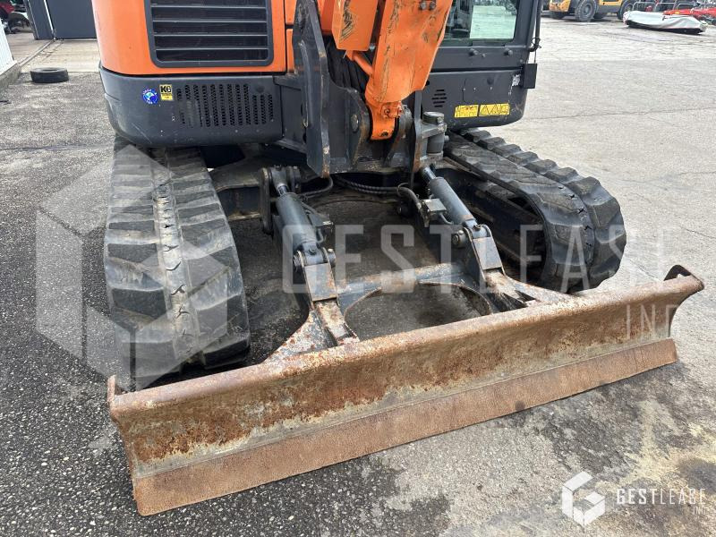 Mini pelle Doosan DX85R-3: photos 6
