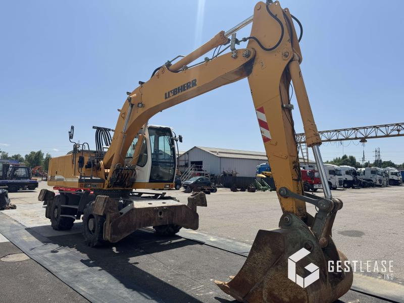Liebherr A 914 C Litronic - Pelle sur pneus: photos 4 Liebherr A 914 C Litronic - Pelle sur pneus: photos 4