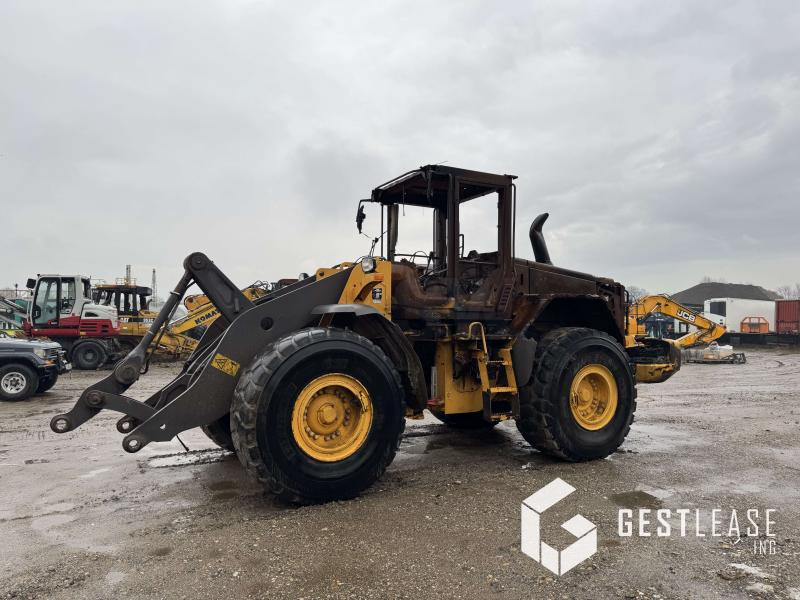 Volvo L 120 F - Chargeuse sur pneus: photos 1 Volvo L 120 F - Chargeuse sur pneus: photos 1