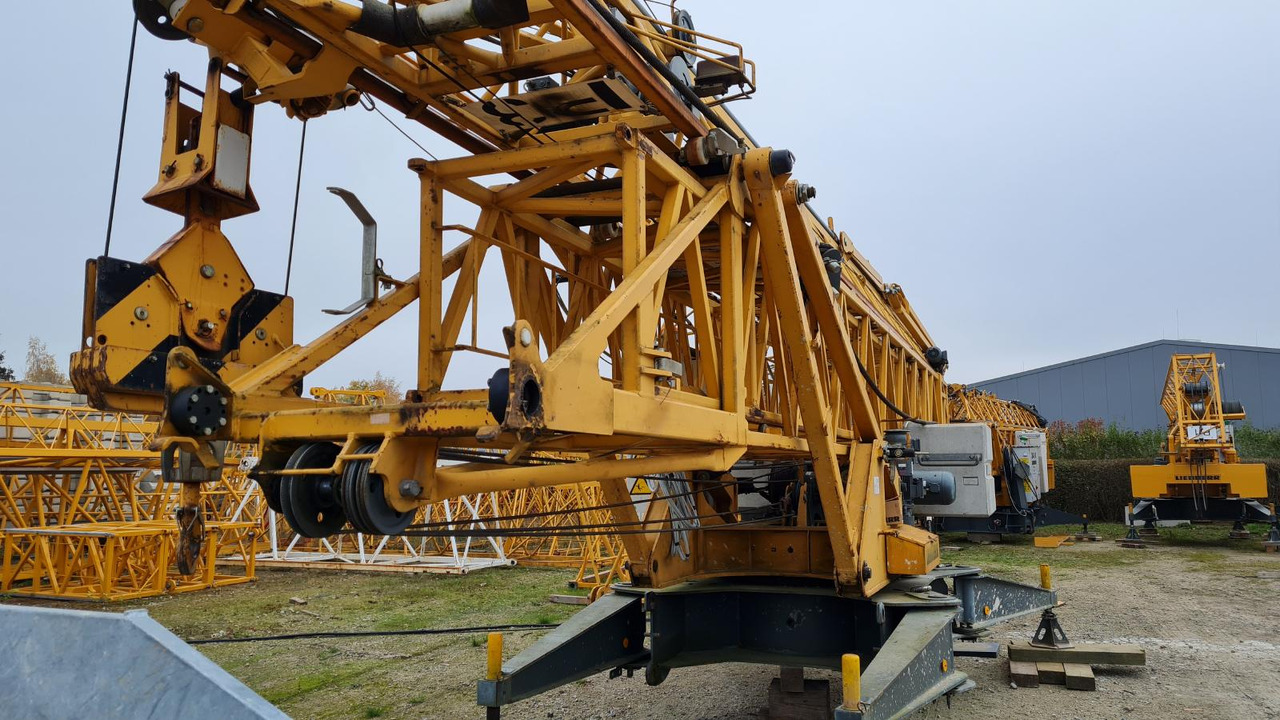 Liebherr 42K.1 - Grue à tour: photos 1 Liebherr 42K.1 - Grue à tour: photos 1