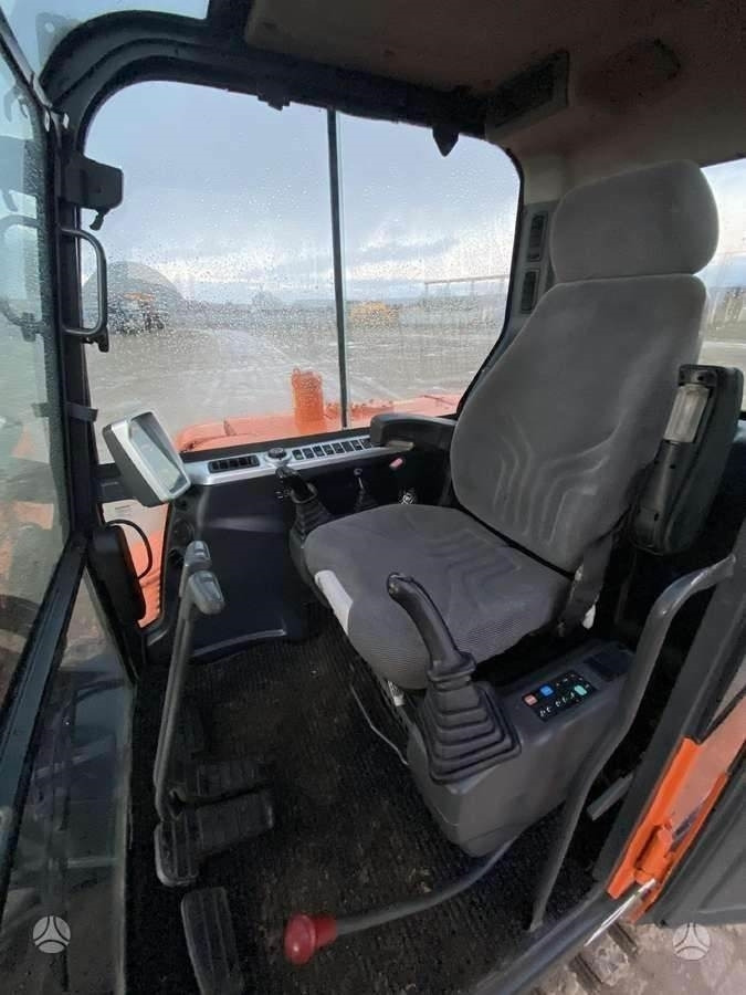 Mini pelle Doosan DX 60 C: photos 16